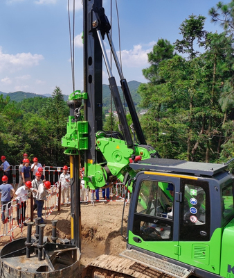 KR90C टॉर्क 90KN.M हाइड्रोलिक पाइलिंग रिग 1200 Mm गहराई 32M रोटेशन की गति 8 - 30 Rpm
