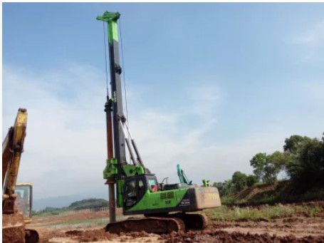40T हाइड्रोलिक ड्रिलिंग पाइलिंग रिग मशीन Tysim KR150A 52/42m व्यास 1300/1500mm